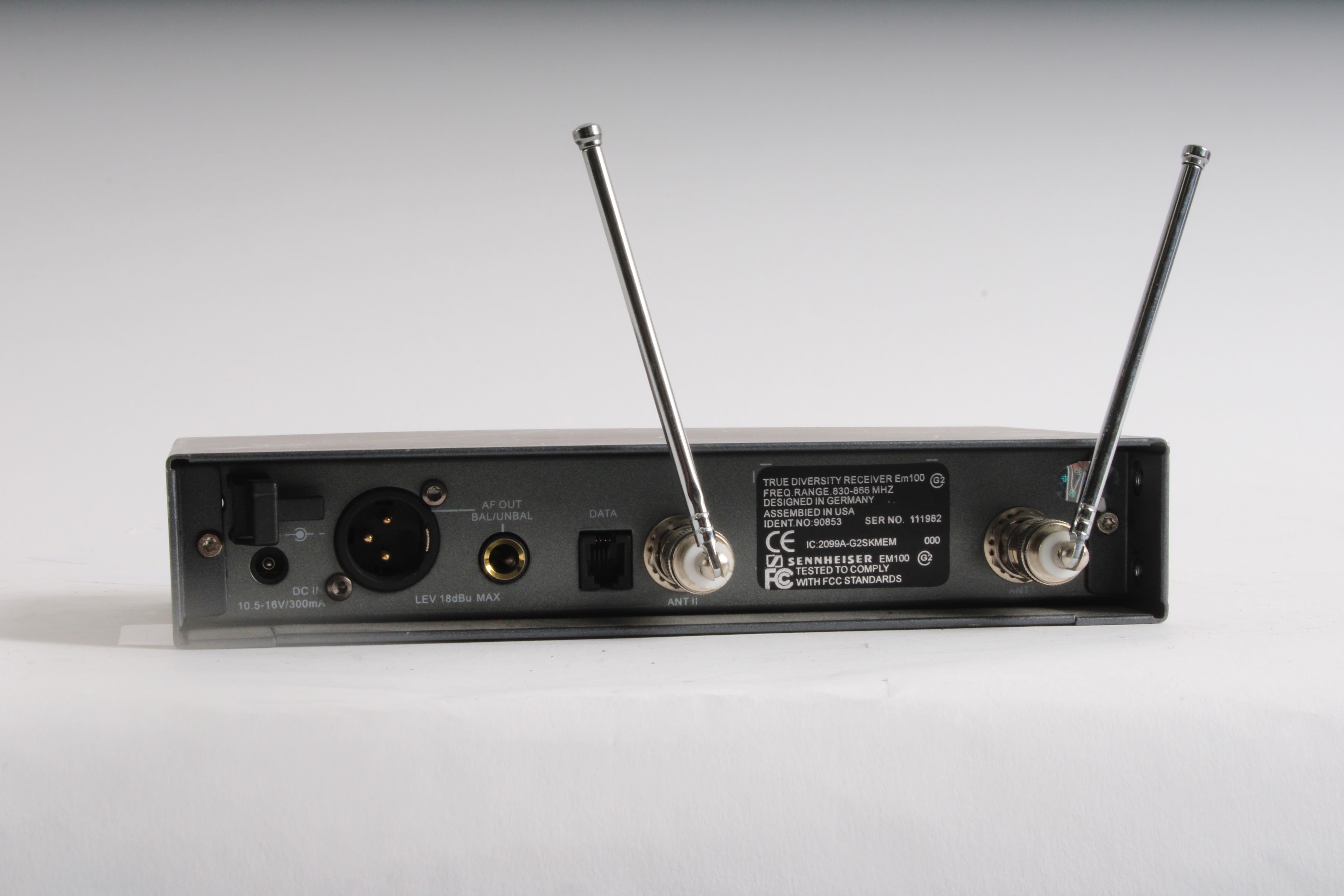 Sennheiser EW300 EM100 offers G2 Wireless Receiver 630-662 MHz