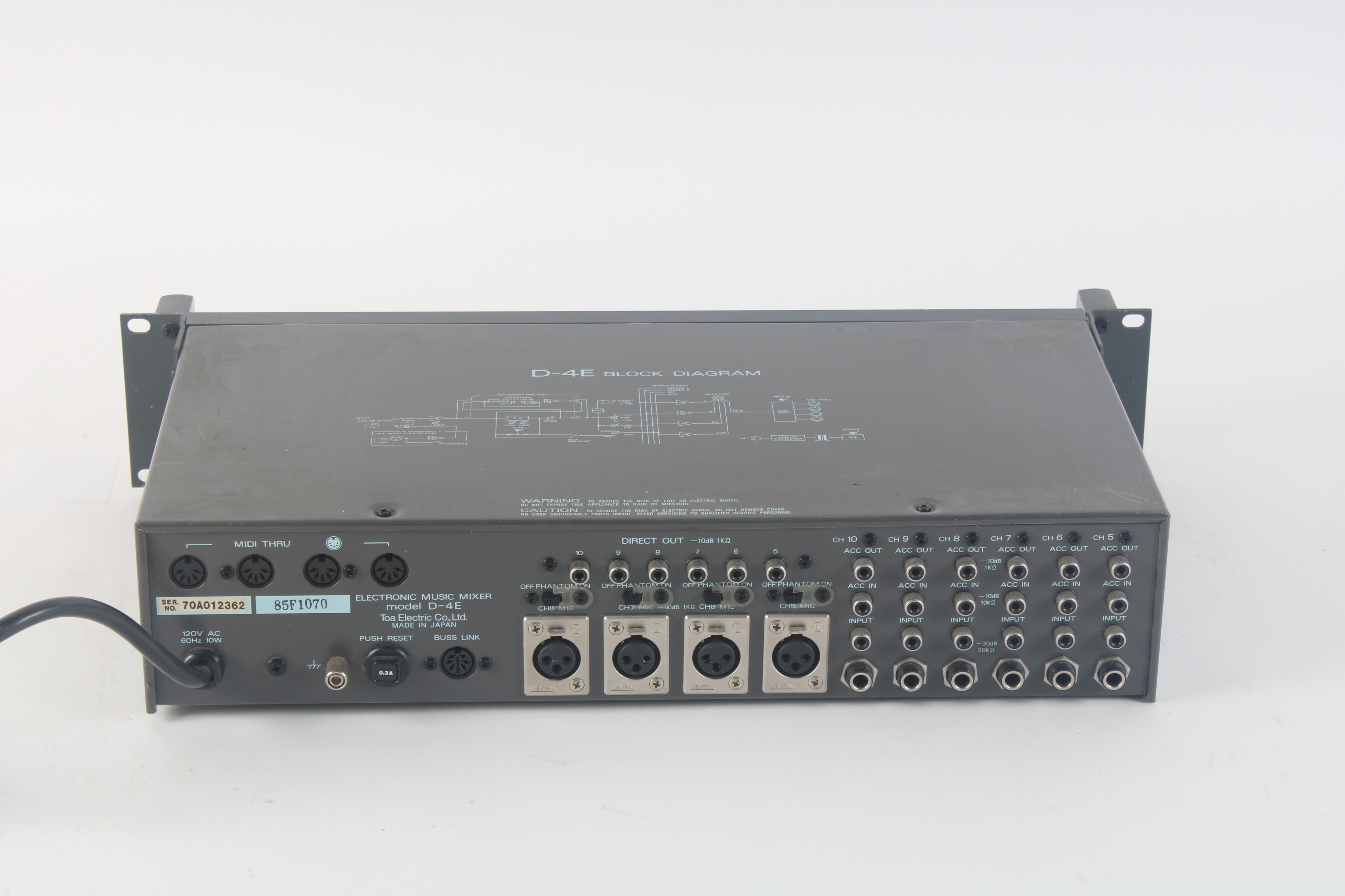 TOA D-4E good Electronic Music Mixer Preamplifier Equalizer