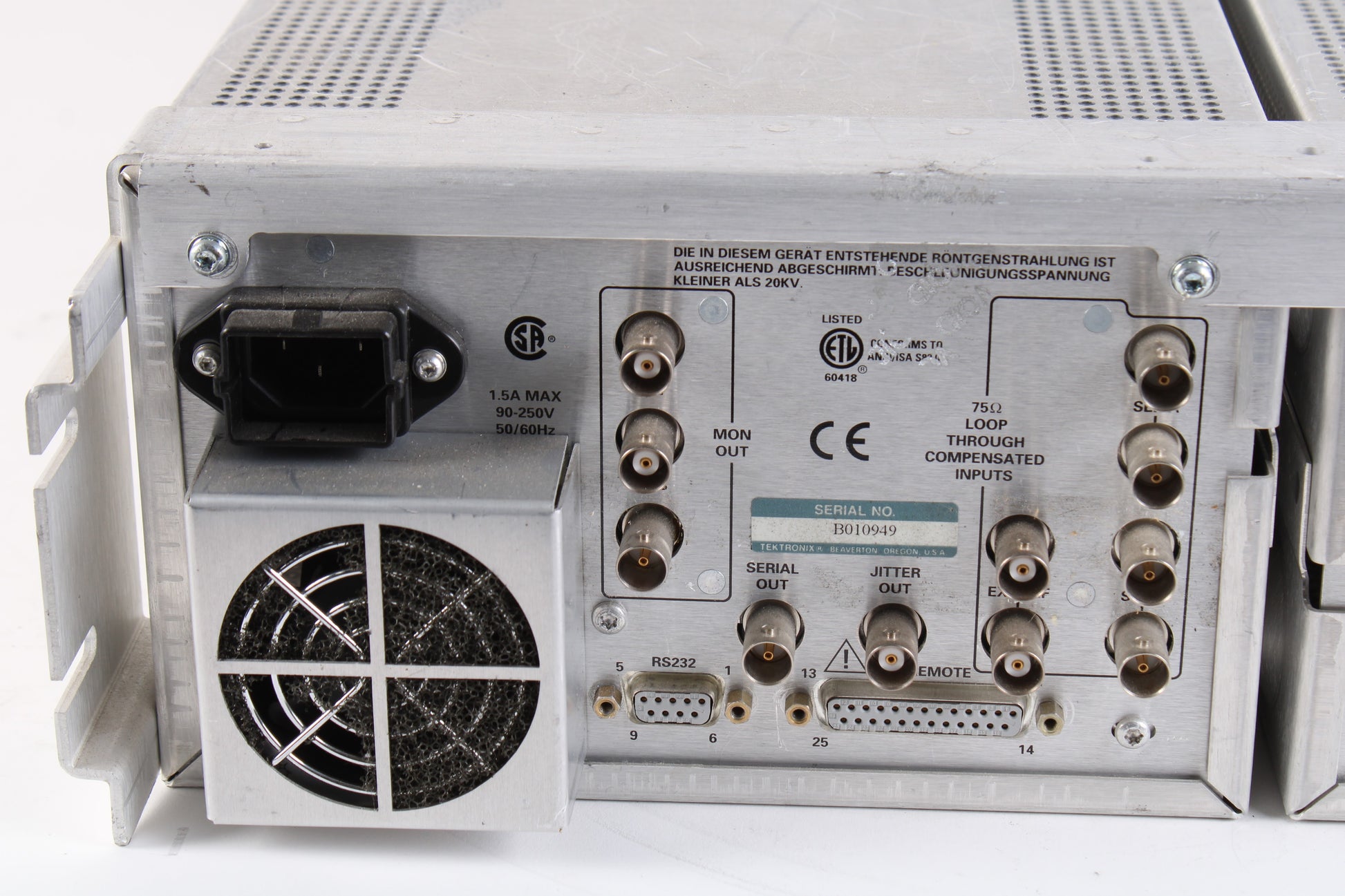 Tektronix 1731 D-2 Digital/Analogue Waveform Monitor WFM 601M Serial C ...