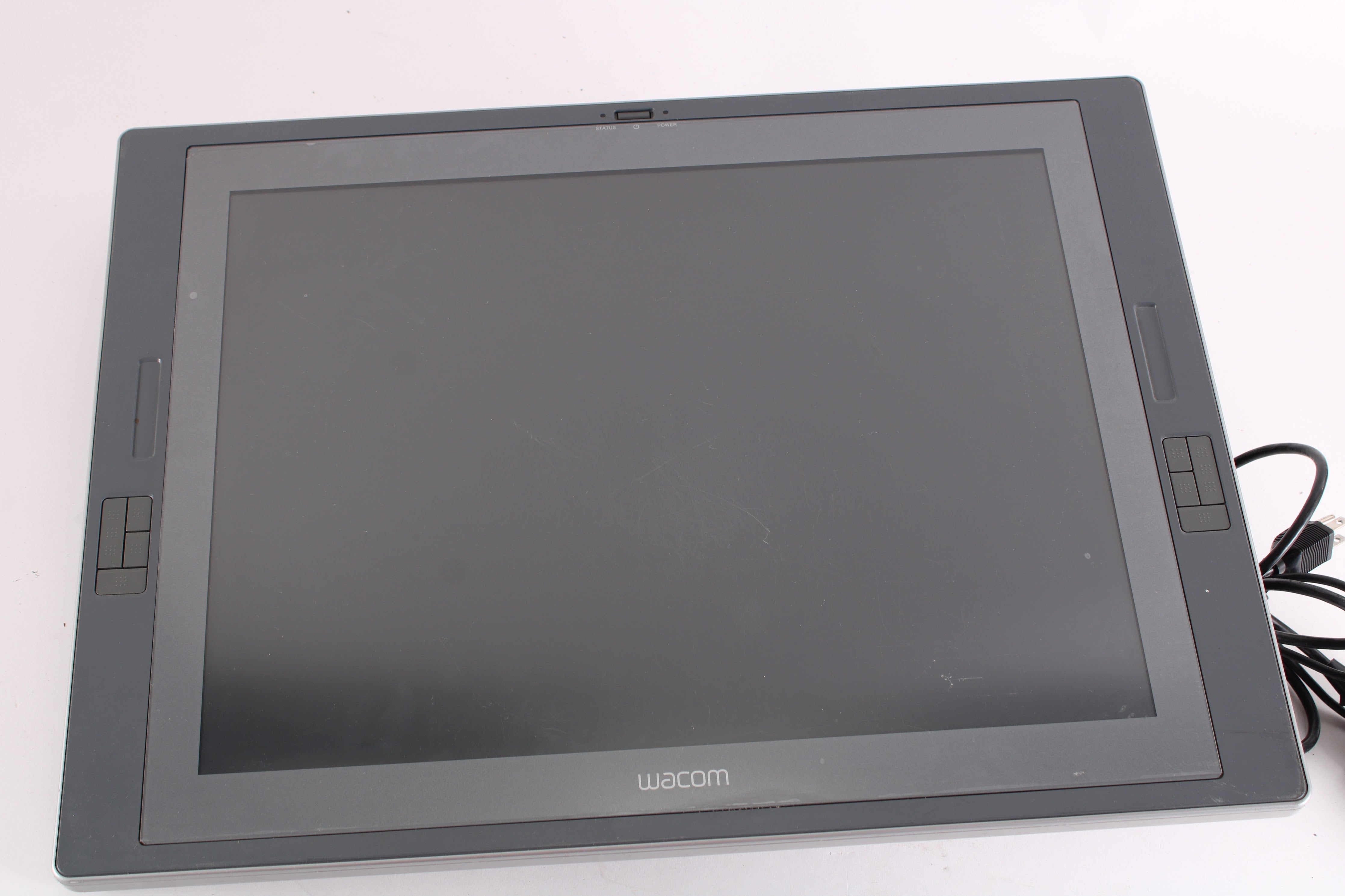 Wacom DTZ-2100D Cinitiq 21UX LCD Tablet - No Pen or Stand