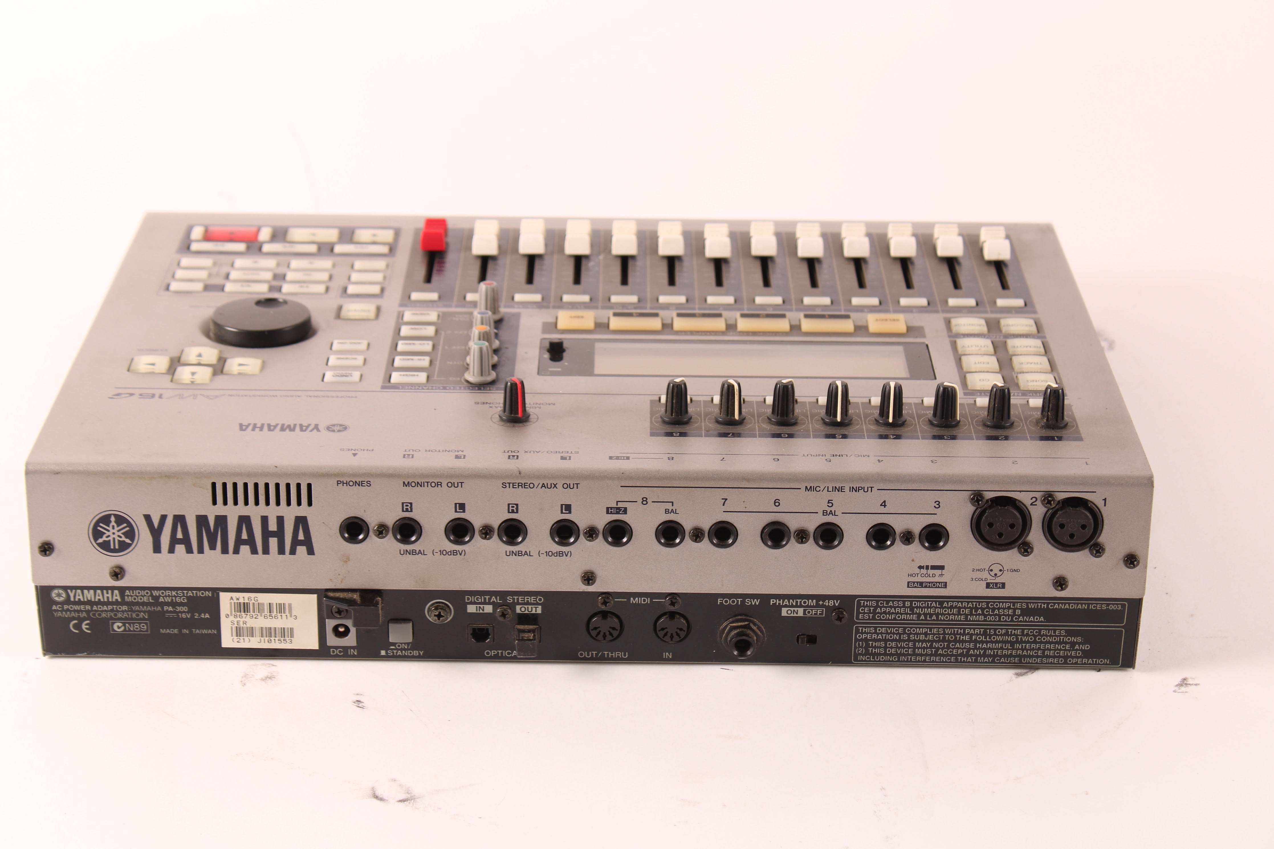 Yamaha AW16G Professional Audio Workstation